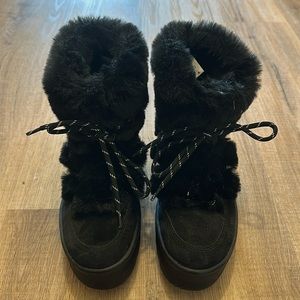Cougar Fur Boots size 7